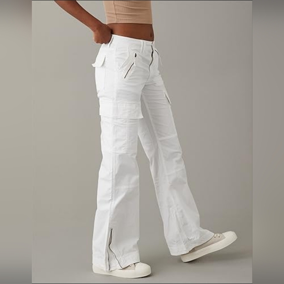 American Eagle Outfitters Pants - AE Snappy Stretch Low-Rise Baggy Flare Cargo 14 Short in White